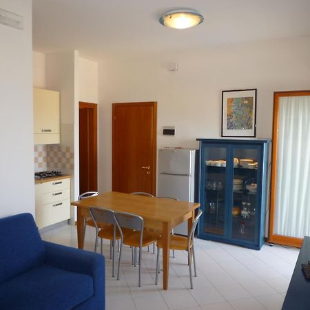 Semiramis Apartment Lido di Jesolo Bagian luar foto