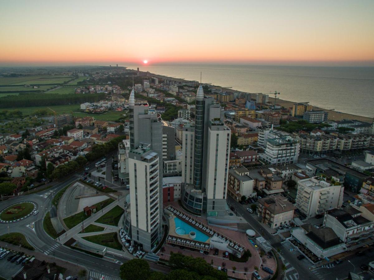 Semiramis Apartment Lido di Jesolo Bagian luar foto